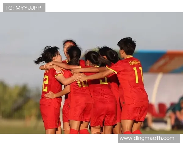 南京足球队的奋斗与荣耀：一段不平凡的突破历程纪实